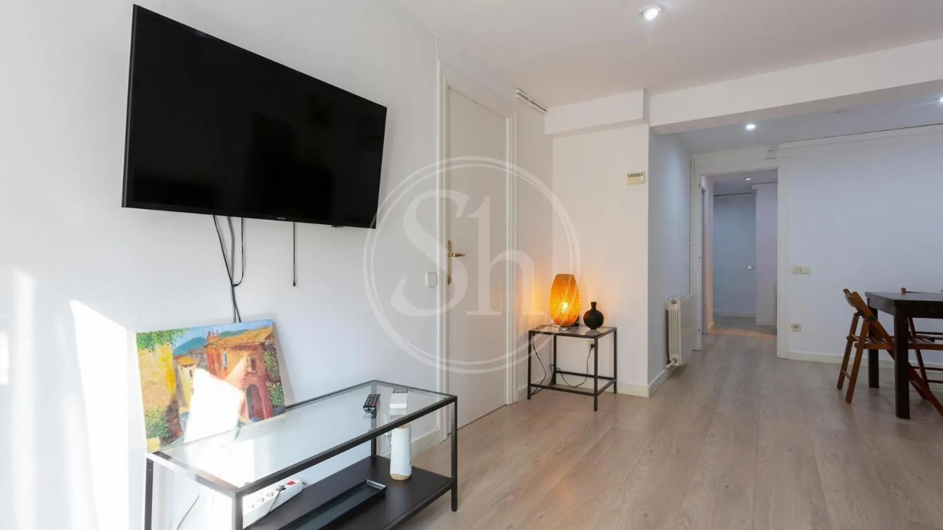 Practico Apartamento Con Terraza En Eixample Barcelona 0*,  Spain