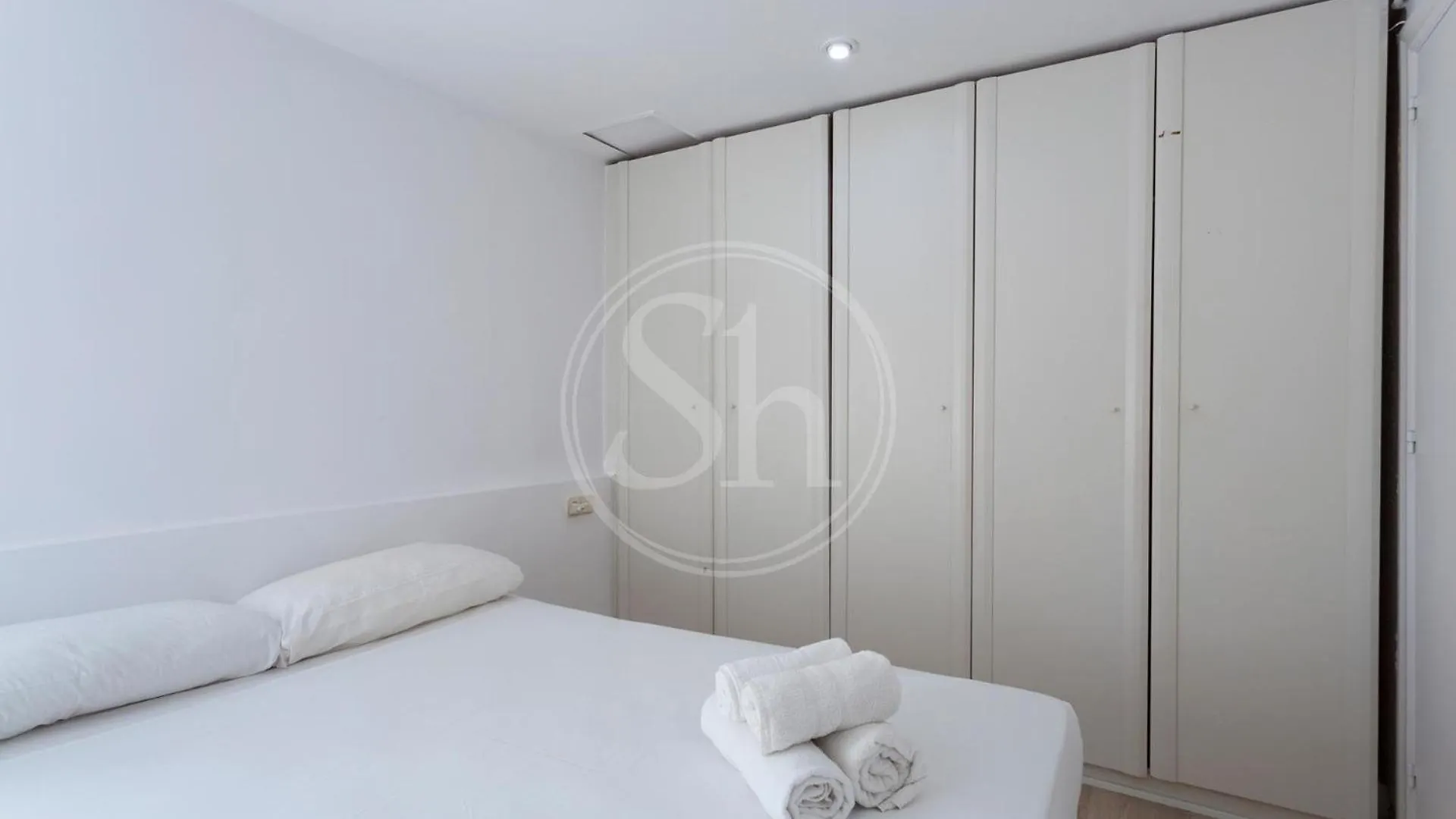 Apartment Practico Apartamento Con Terraza En Eixample Barcelona