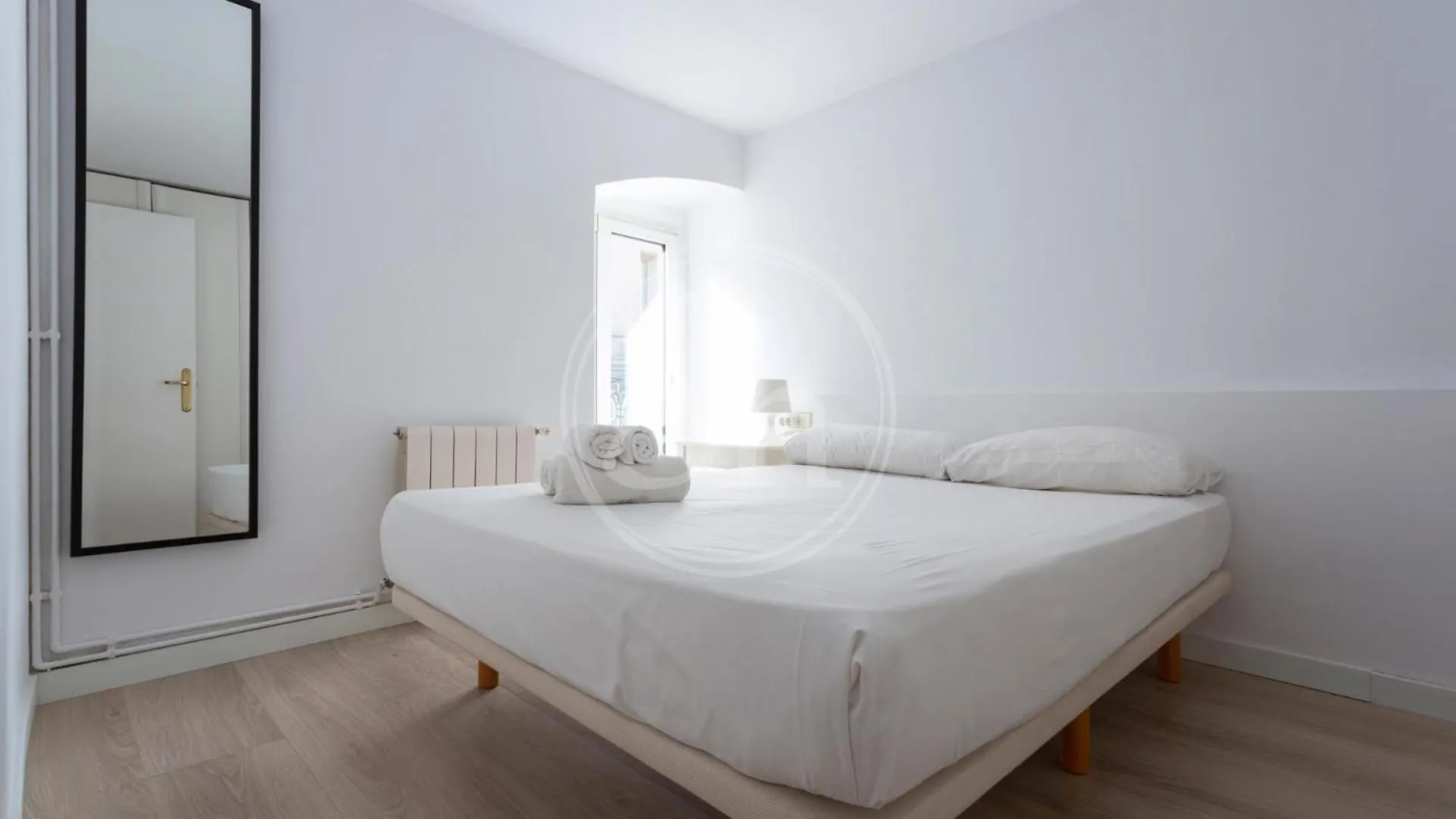 Apartment Practico Apartamento Con Terraza En Eixample Barcelona